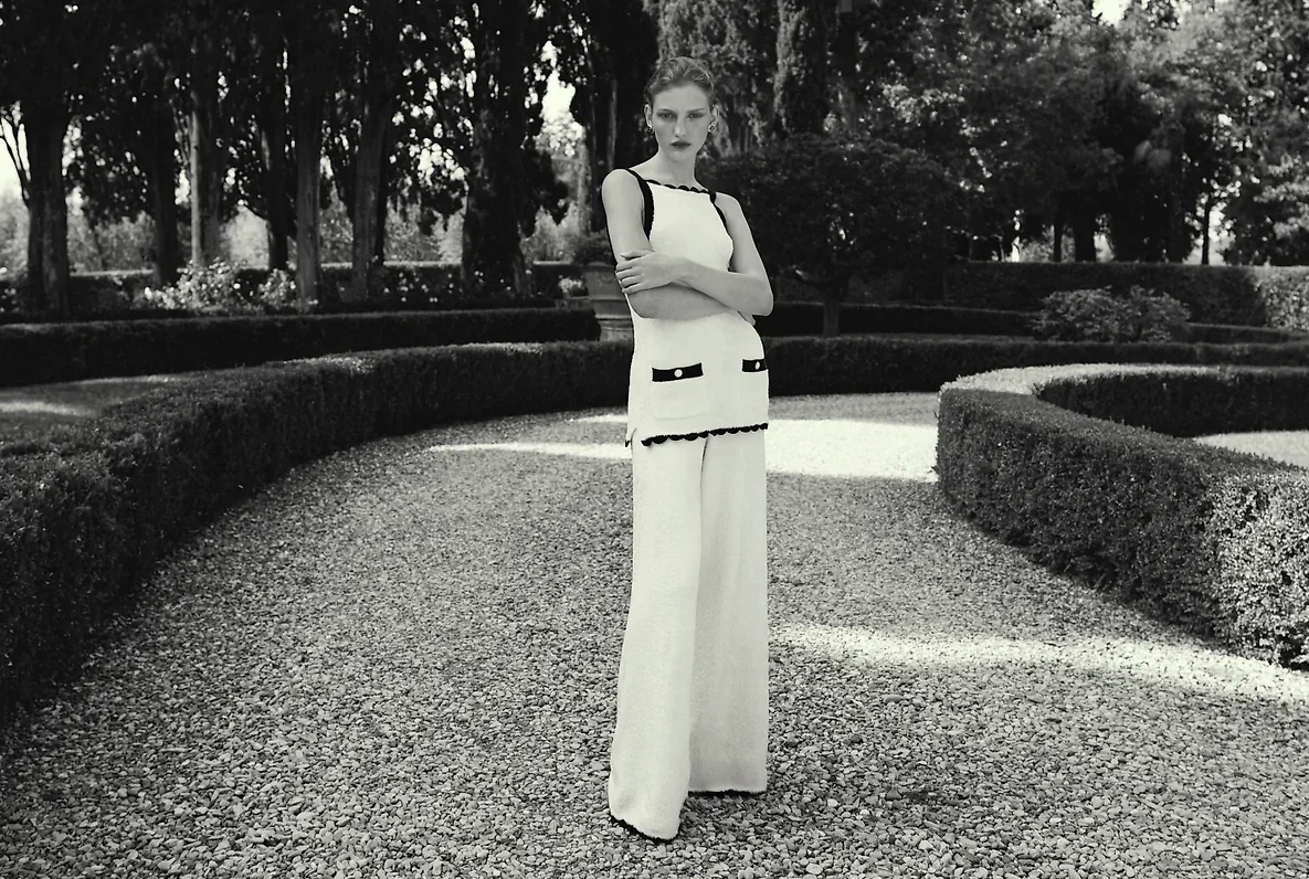 Portfolio-Chanel-Cruise_Page_3_Image_0001