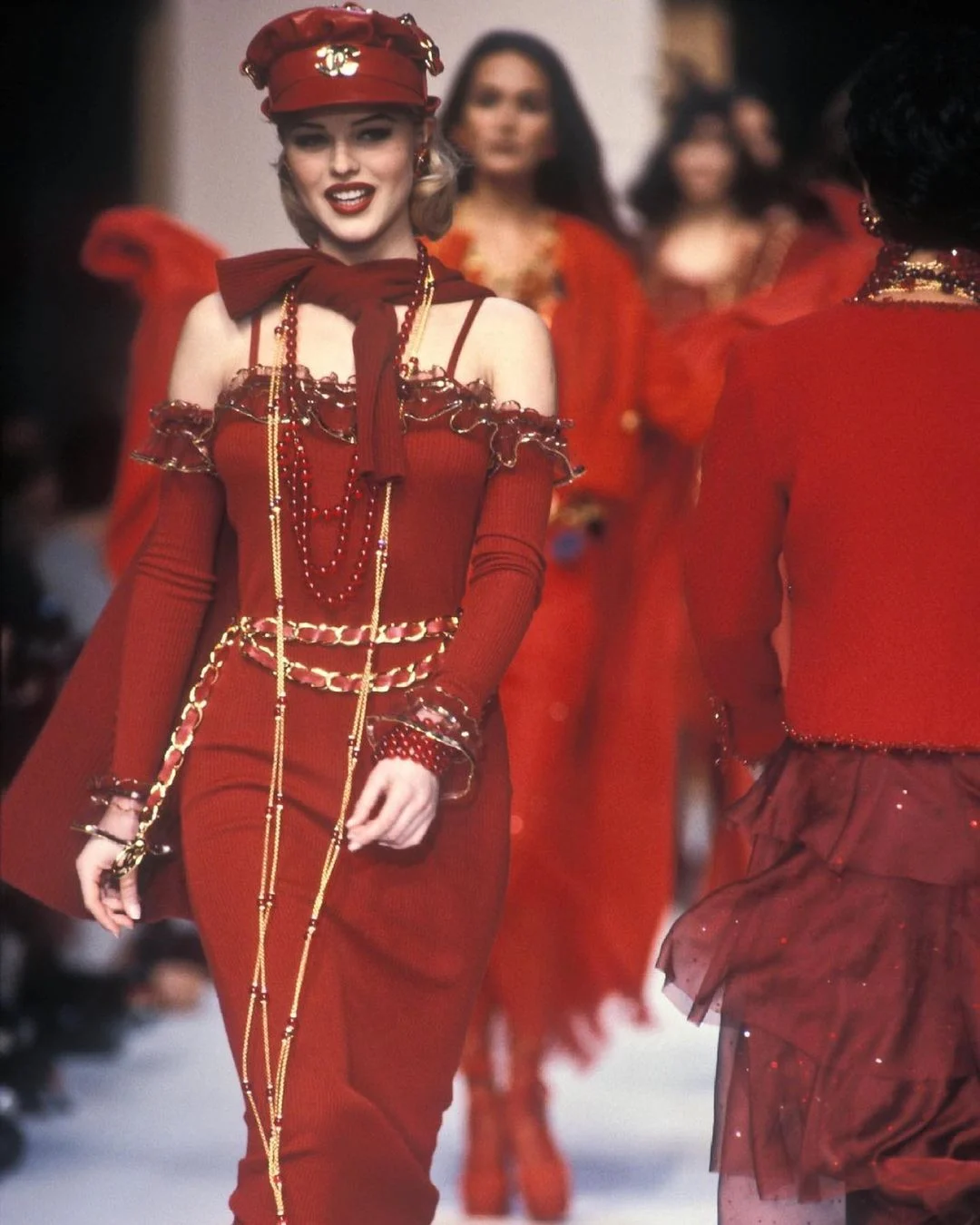 90s-runway-looks-from-chanel