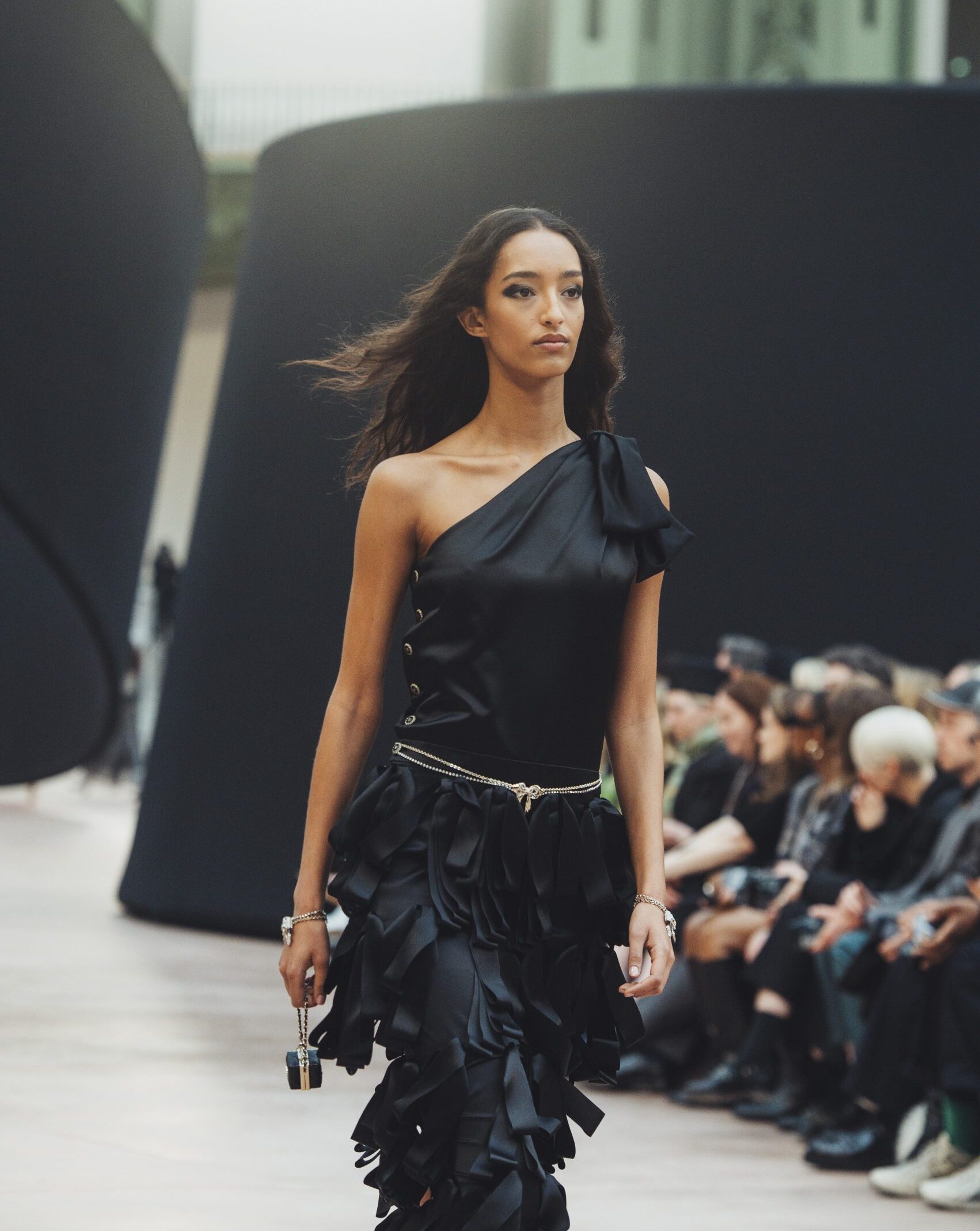 chanel_fw-2025-26-rtw-show-ambiance-copyright-chanel-2-hd-HD-scaled