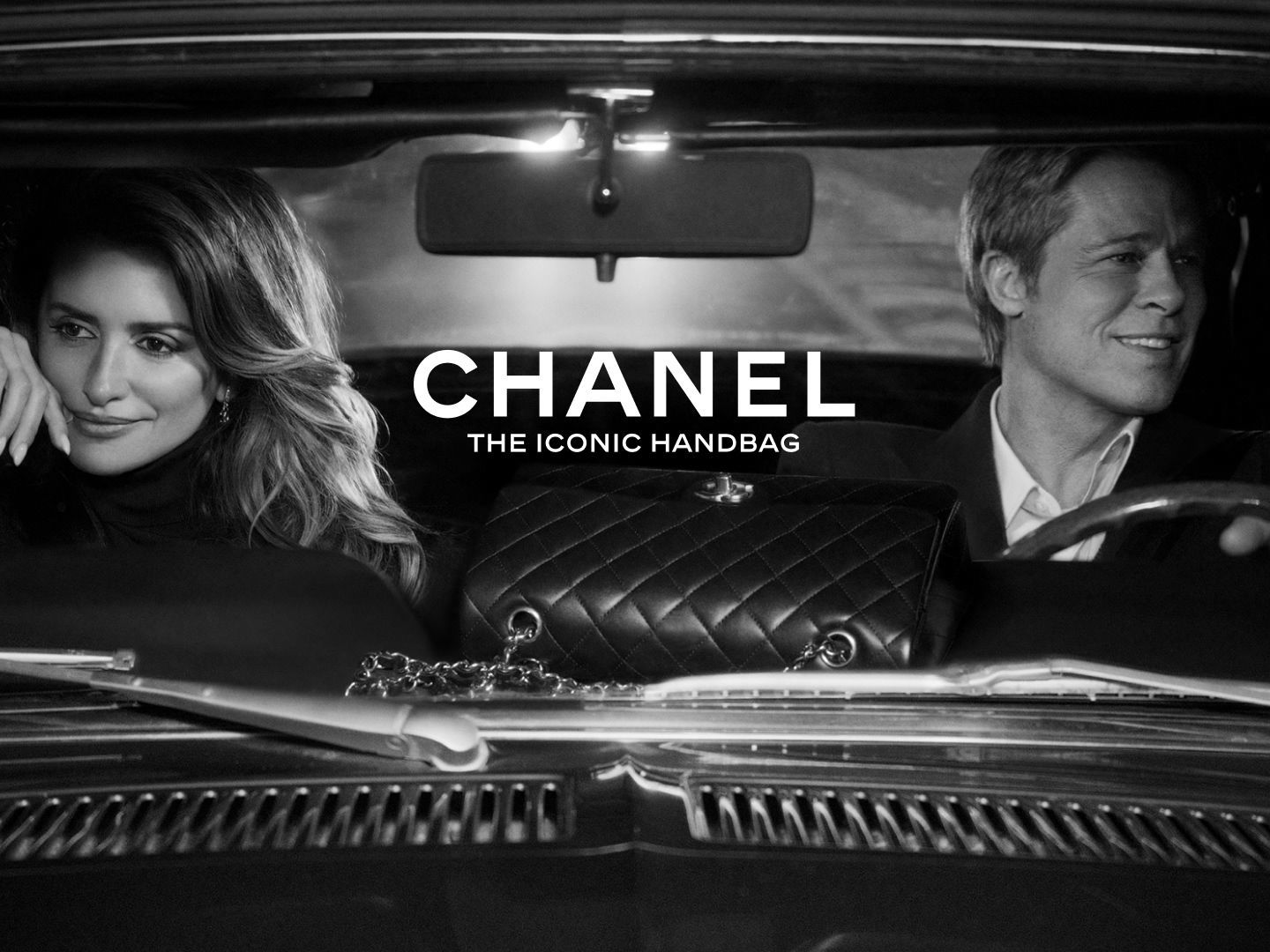 CHANEL_24_ICONIC_HANDBAG-62SEC-HD-GHOSTFRAME00090000