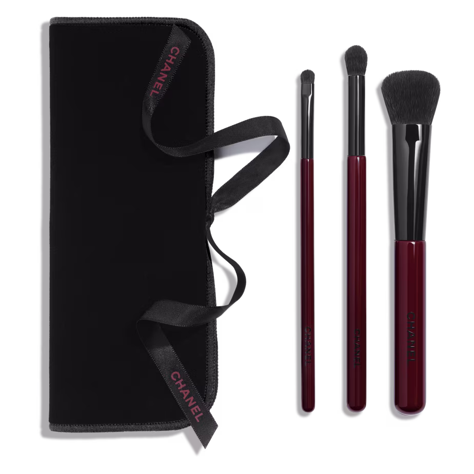 les-pinceaux-rouge-noir-collection-of-3-professional-makeup-brushes-3pce-packshot-default-138177-9575394476062