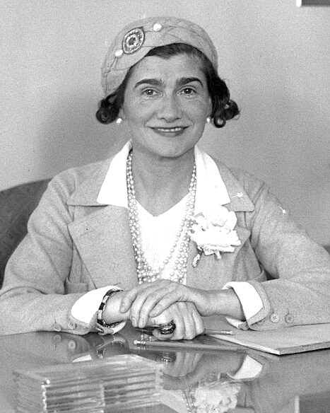 Coco_Chanel_in_Los_Angeles,_1931_(cropped)