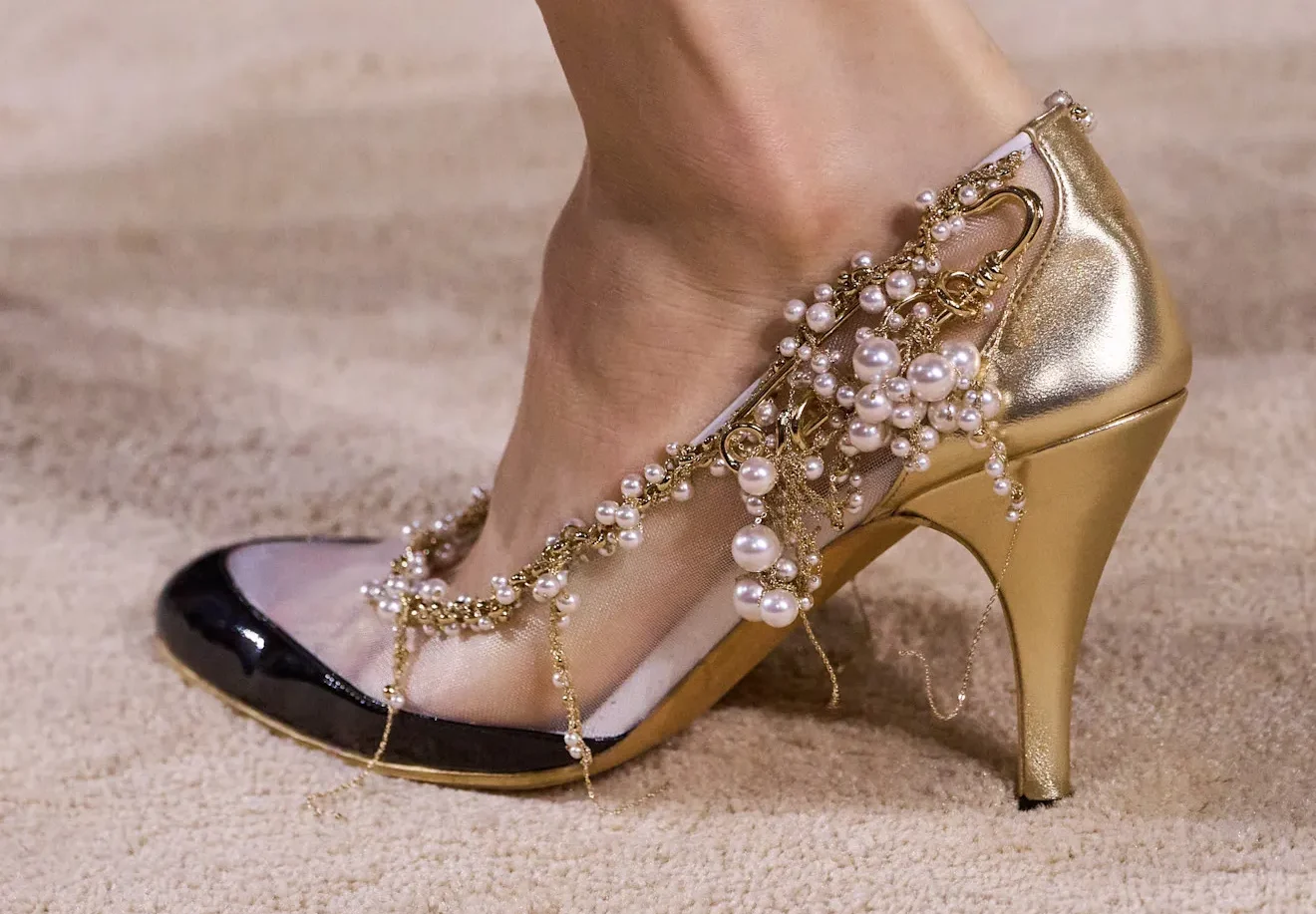 SHOE