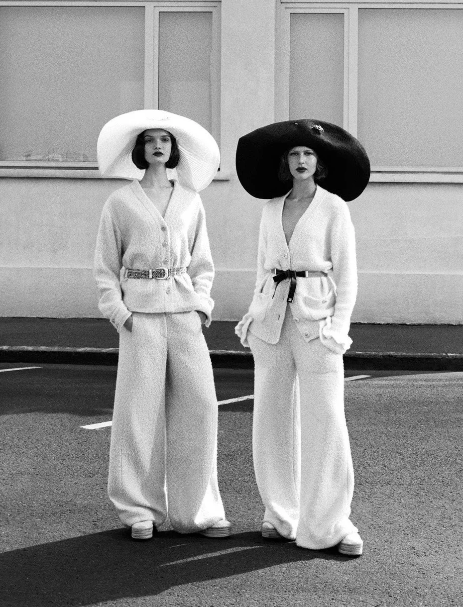Chanel-in-Deauville-by-Malick-Bodian-Vogue-US-August-2